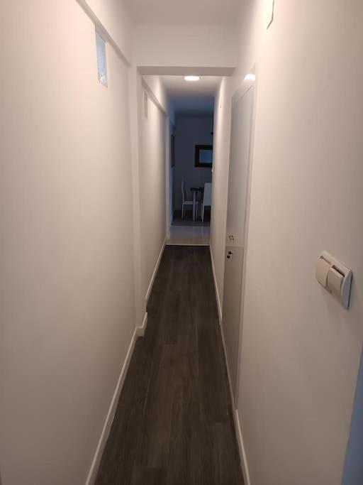 Ferienwohnung Estupendo Piso Renovado A 30 Metros De La Playa Almería Exterior foto