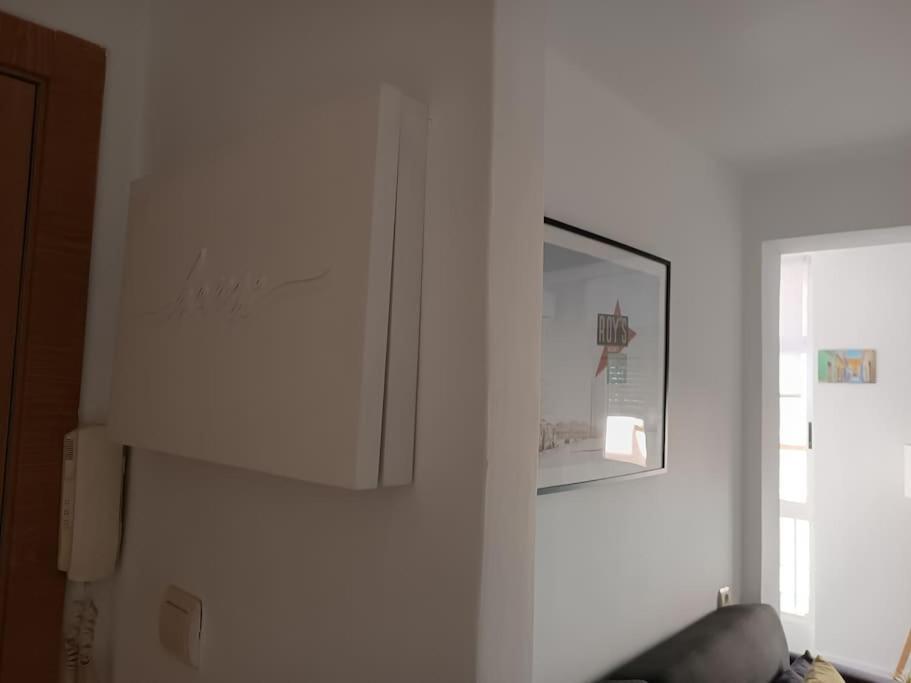 Ferienwohnung Estupendo Piso Renovado A 30 Metros De La Playa Almería Exterior foto