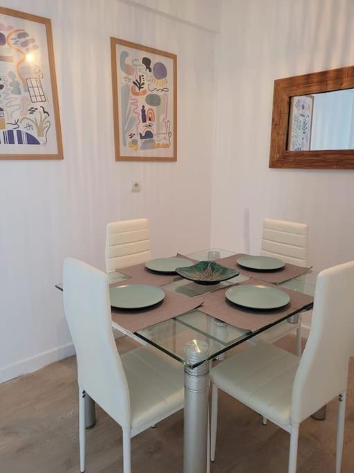Ferienwohnung Estupendo Piso Renovado A 30 Metros De La Playa Almería Exterior foto